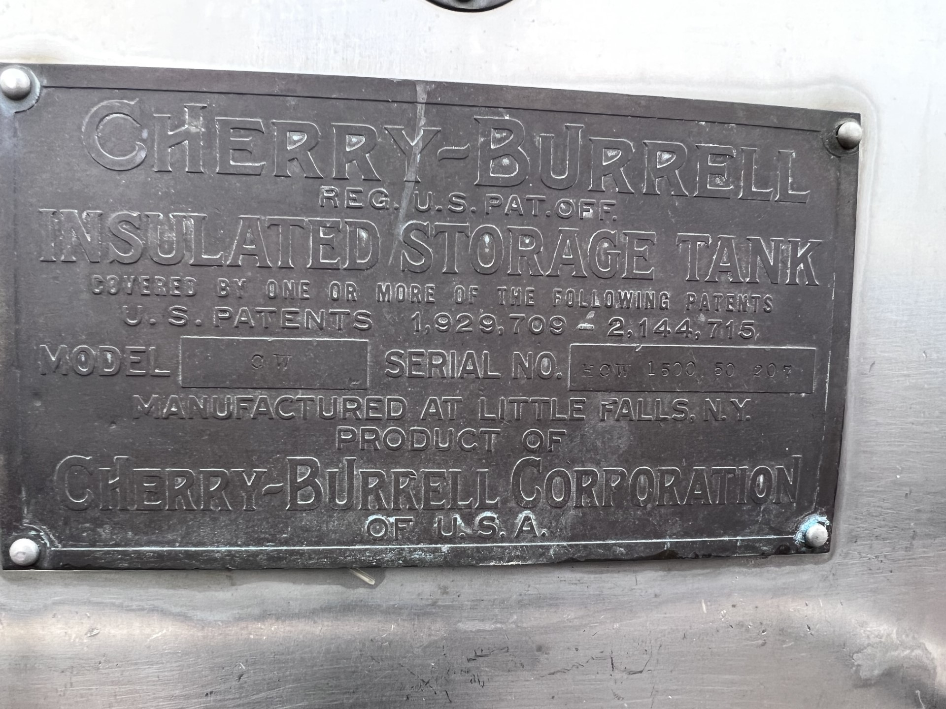 Used 1,500 GALLON STORAGE TANK