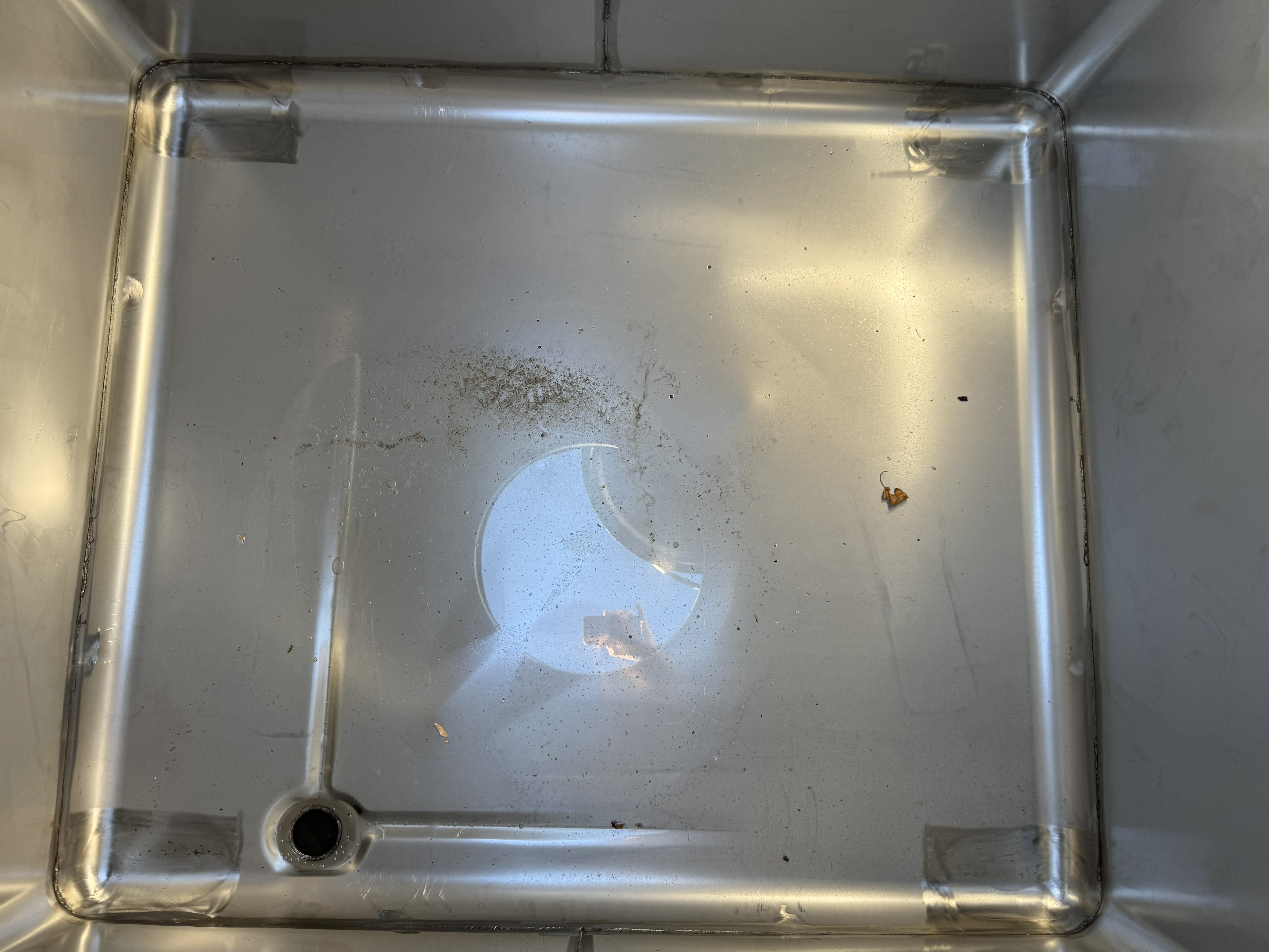 Tested 350 GALLON TOTE TANK