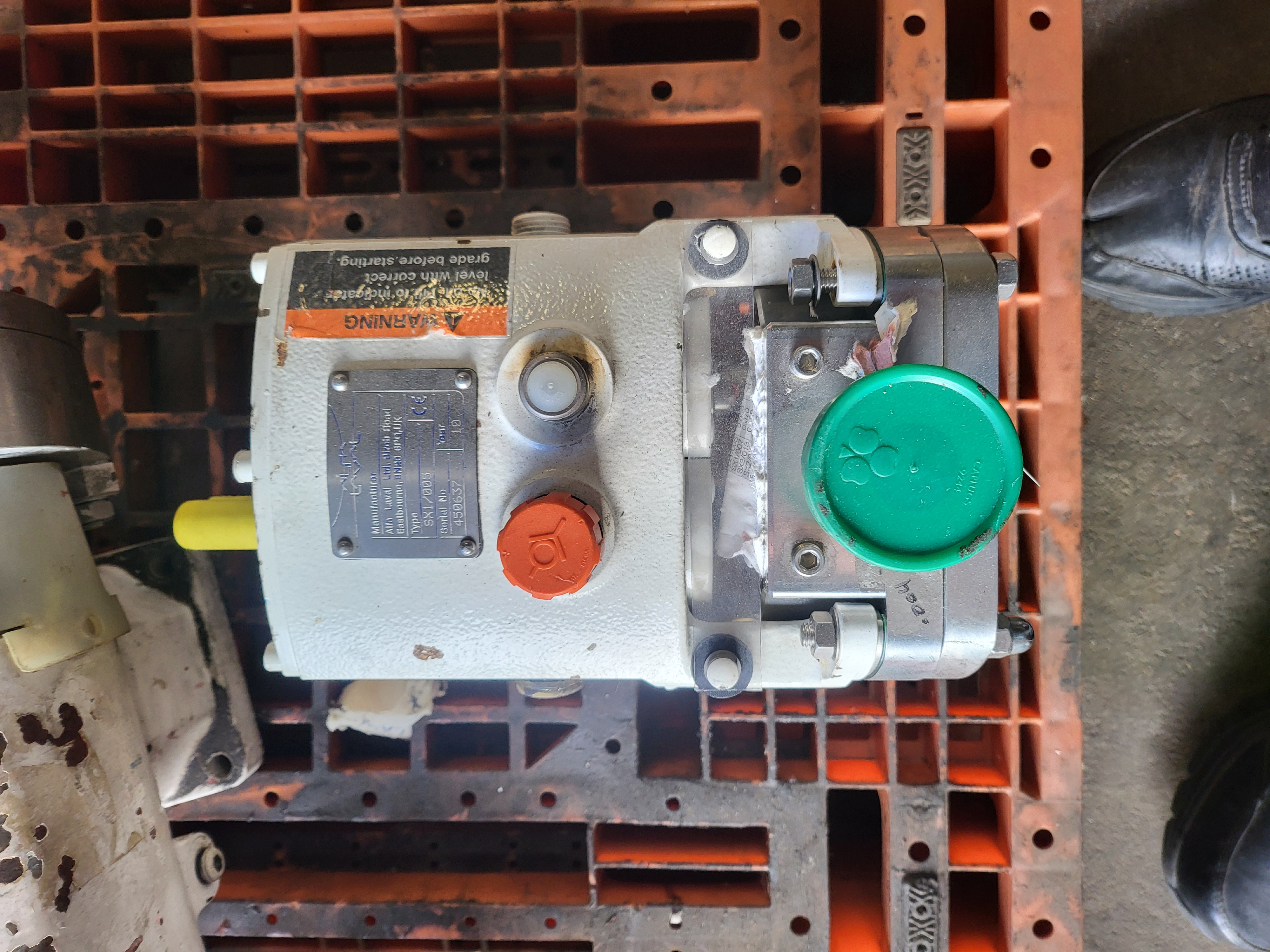 Used ALFA-LAVAL SX1 POSITIVE DISPLACEMENT PUMP