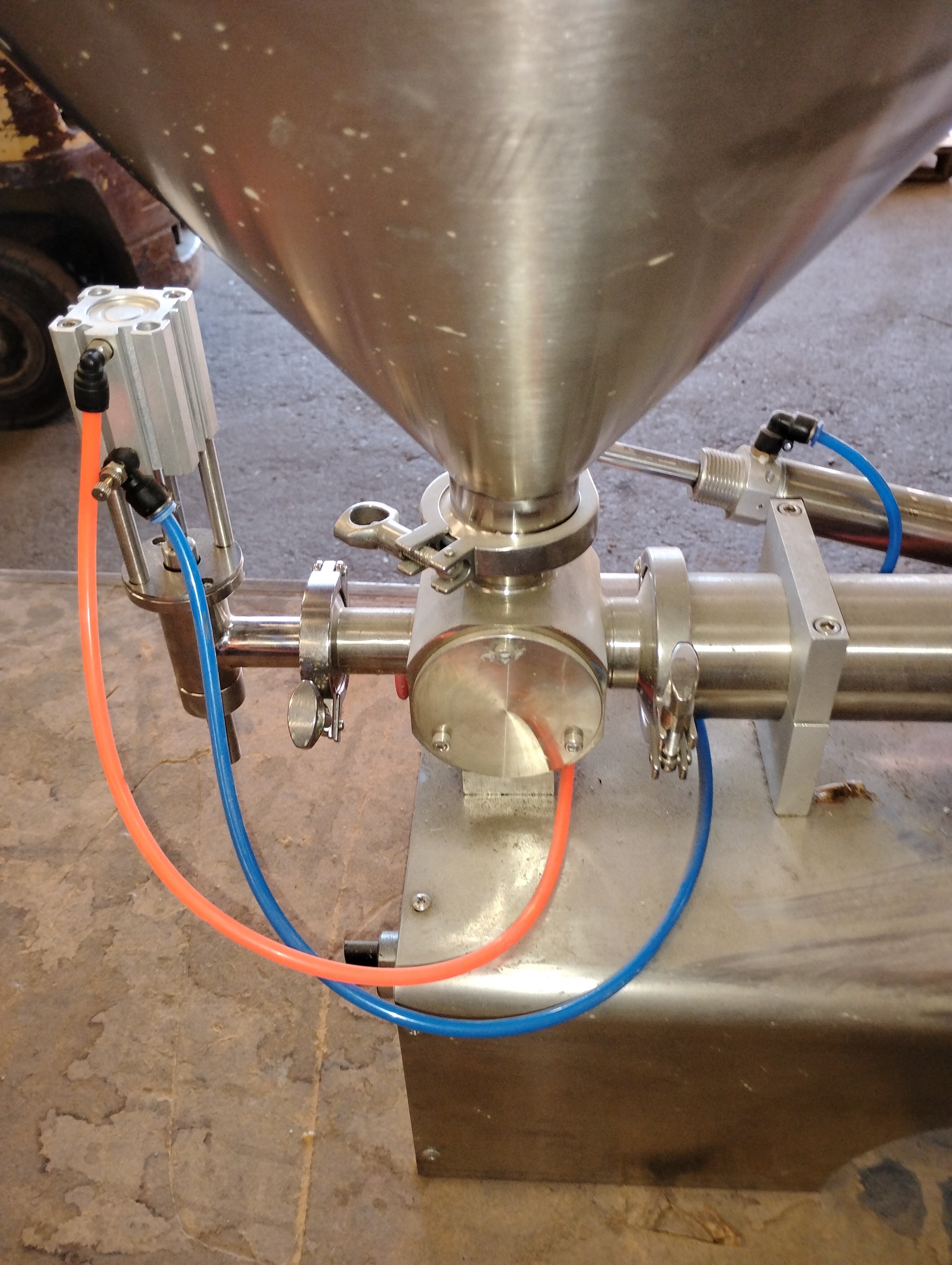 Tested PNEUMATIC TABLE TOP FILLING MACHINE