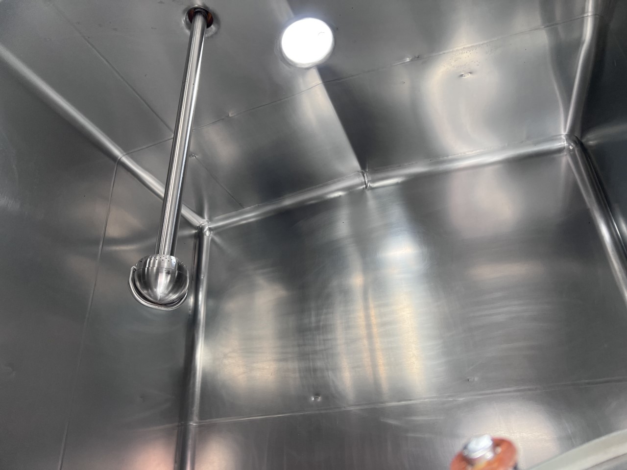 Used 1000 GALLON STORAGE TANK