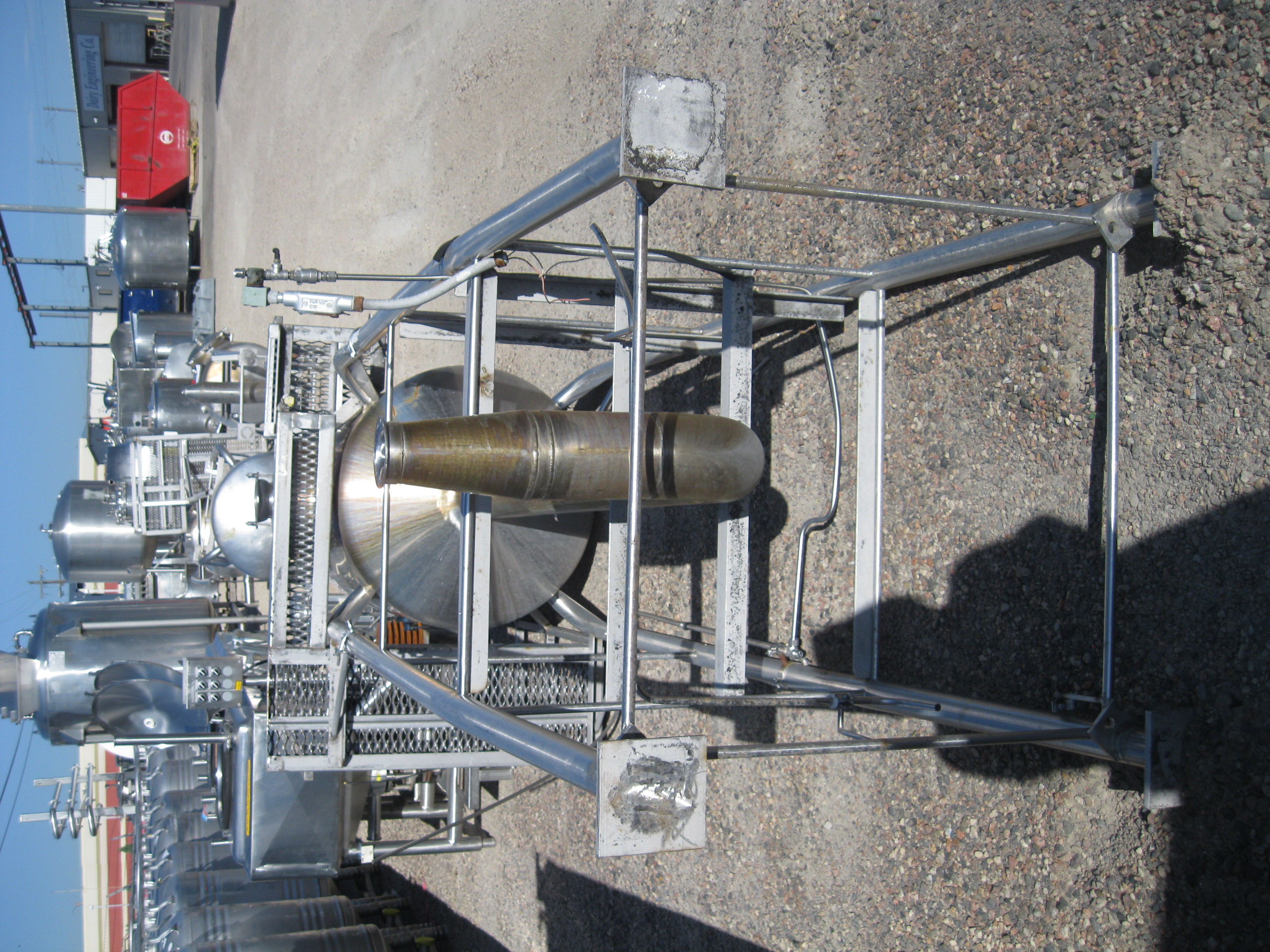 Used 200 GALLON VACUUM TANK APV