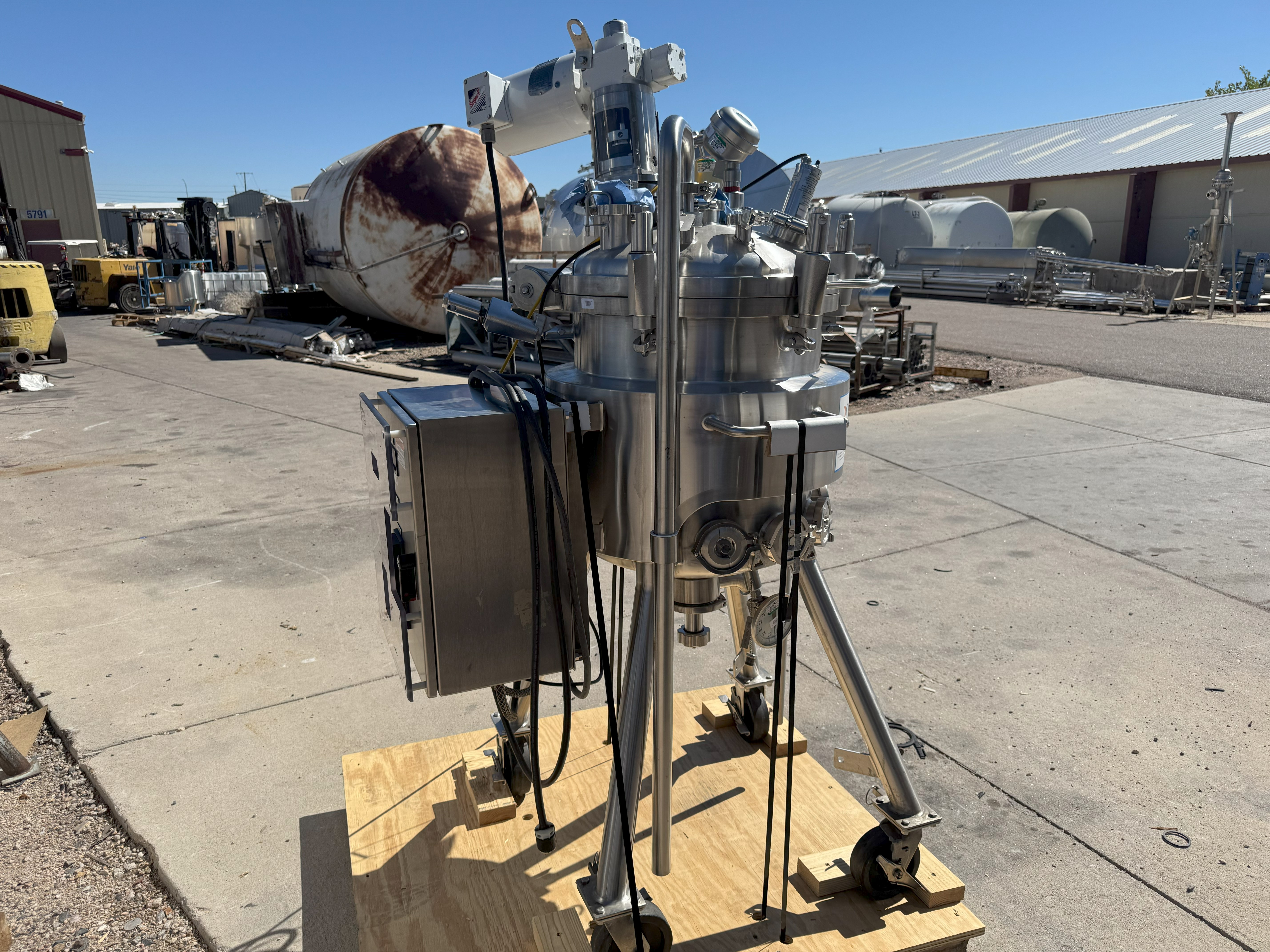 Tested 25 GALLON REACTOR TANK