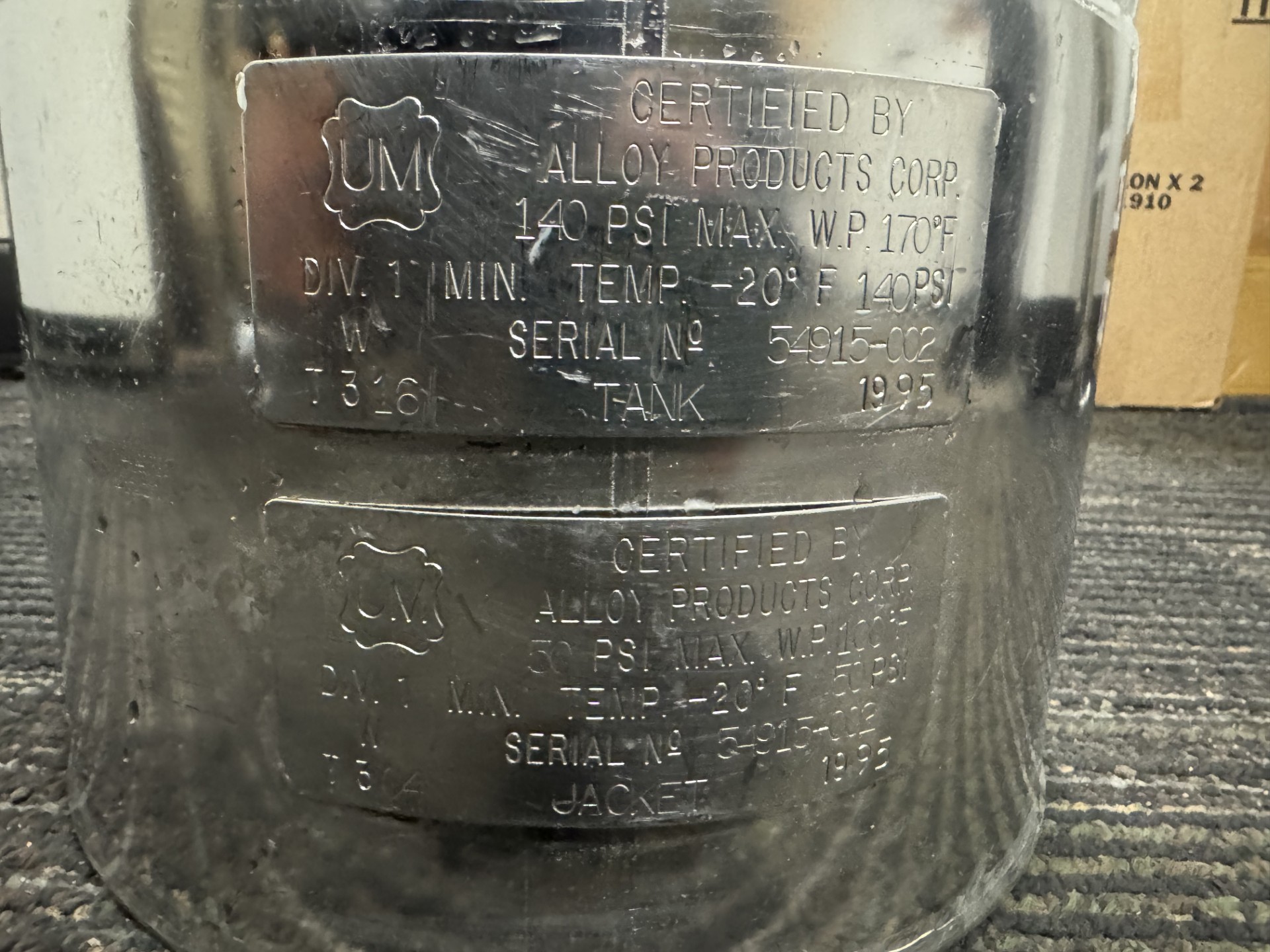 Used 1.5 GALLON JACKETED PRESSURE TANK