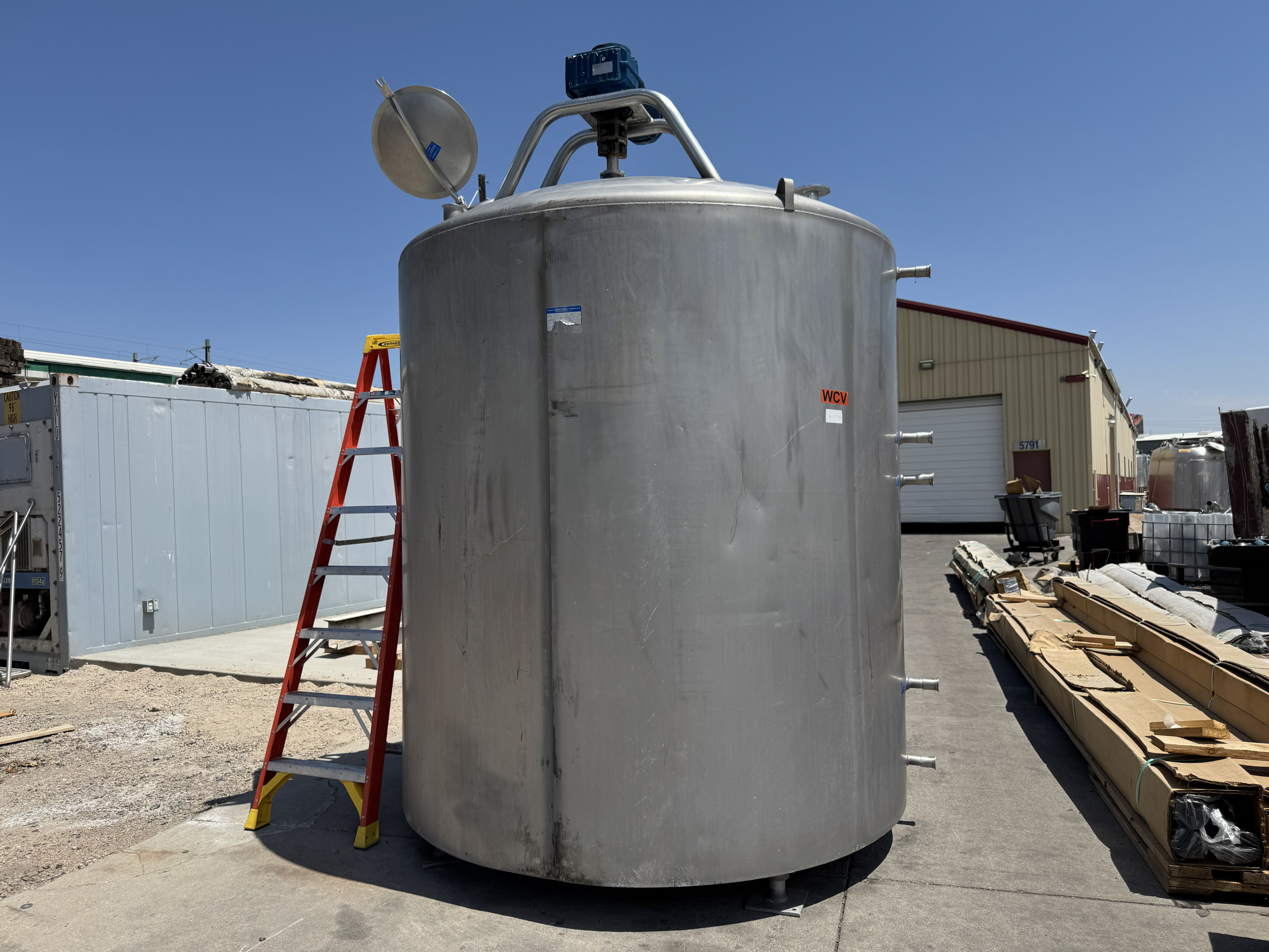 Used 7,100 LITERS PROCESSOR TANK