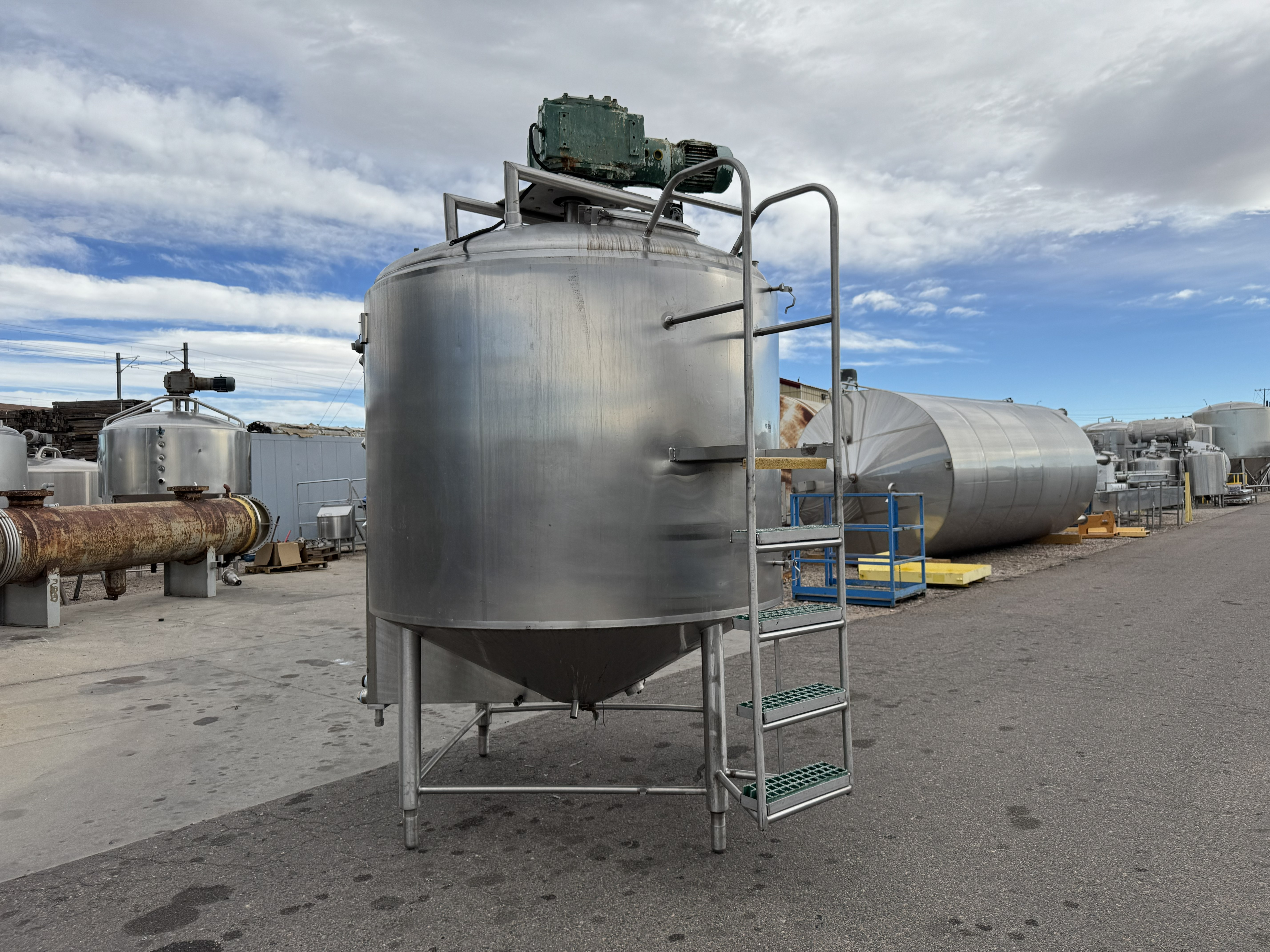 Refurbished 1000 GALLON PROCESSOR