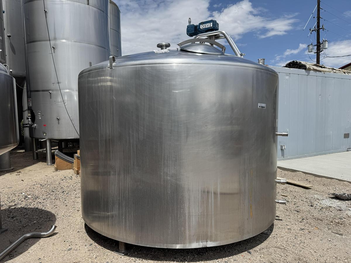 Refurbished 2,500 GALLON PASTEURIZER TANK