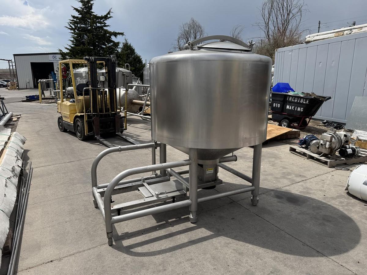 Refurbished 300 GALLON LIQUIFIER TANK