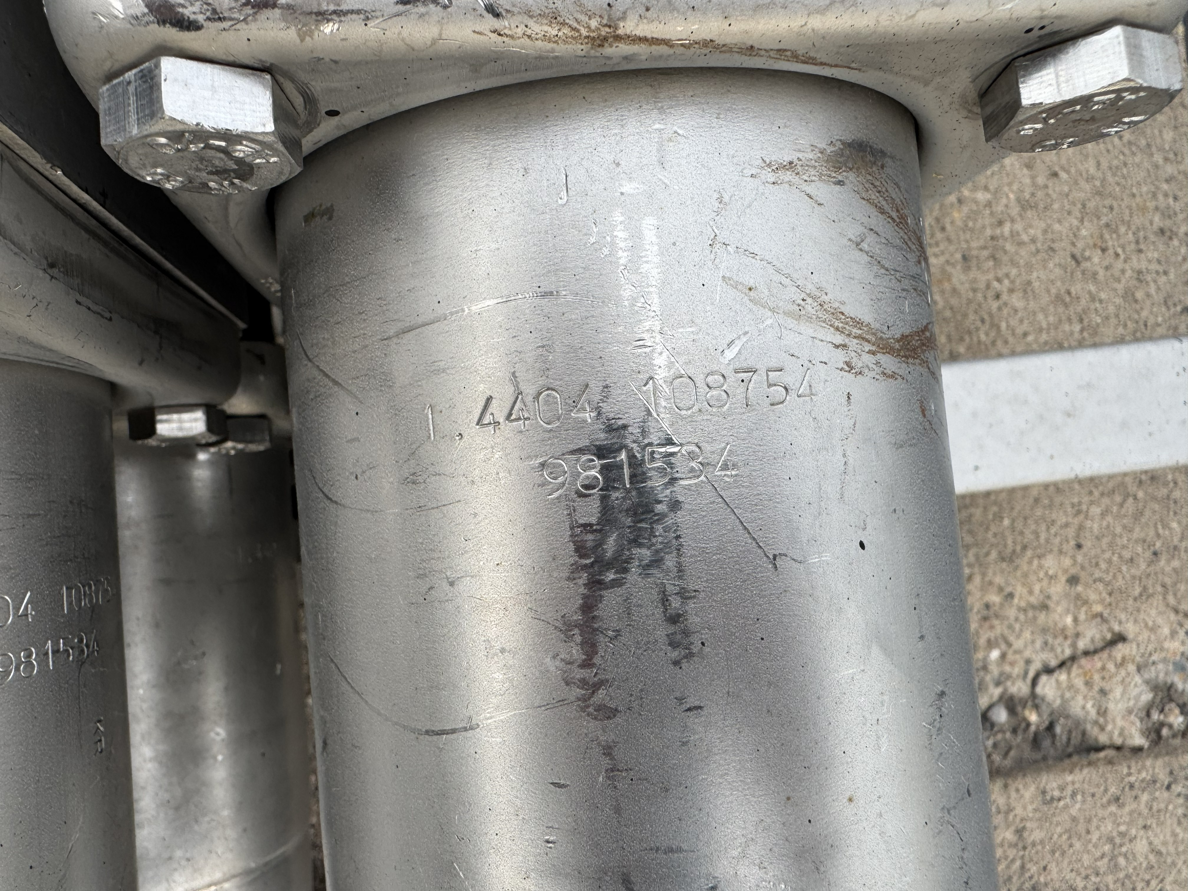 Refurbished 140 SQ FT TRIPLE TUBE