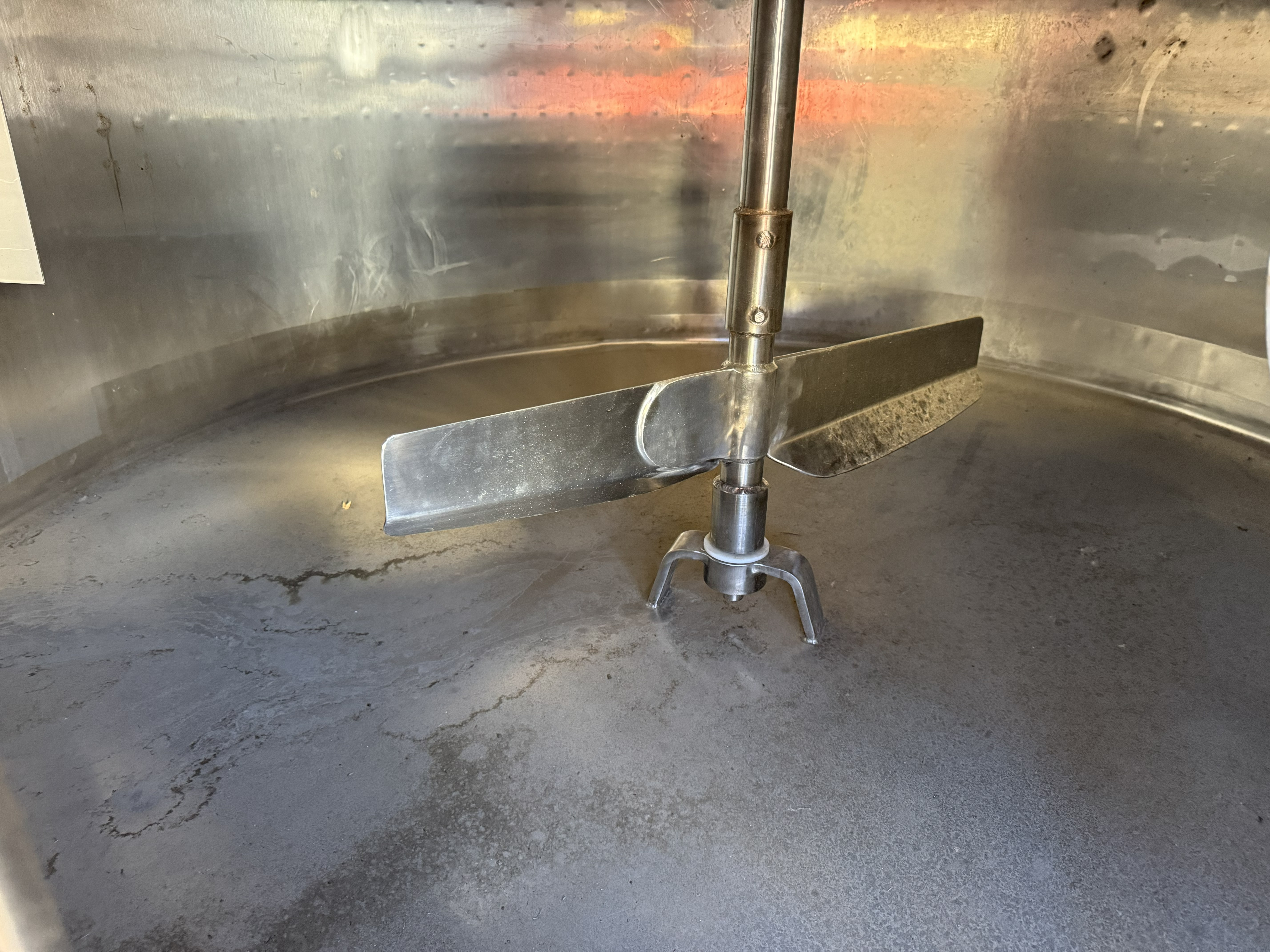 Refurbished 2000 GALLON PROCESSOR TANK