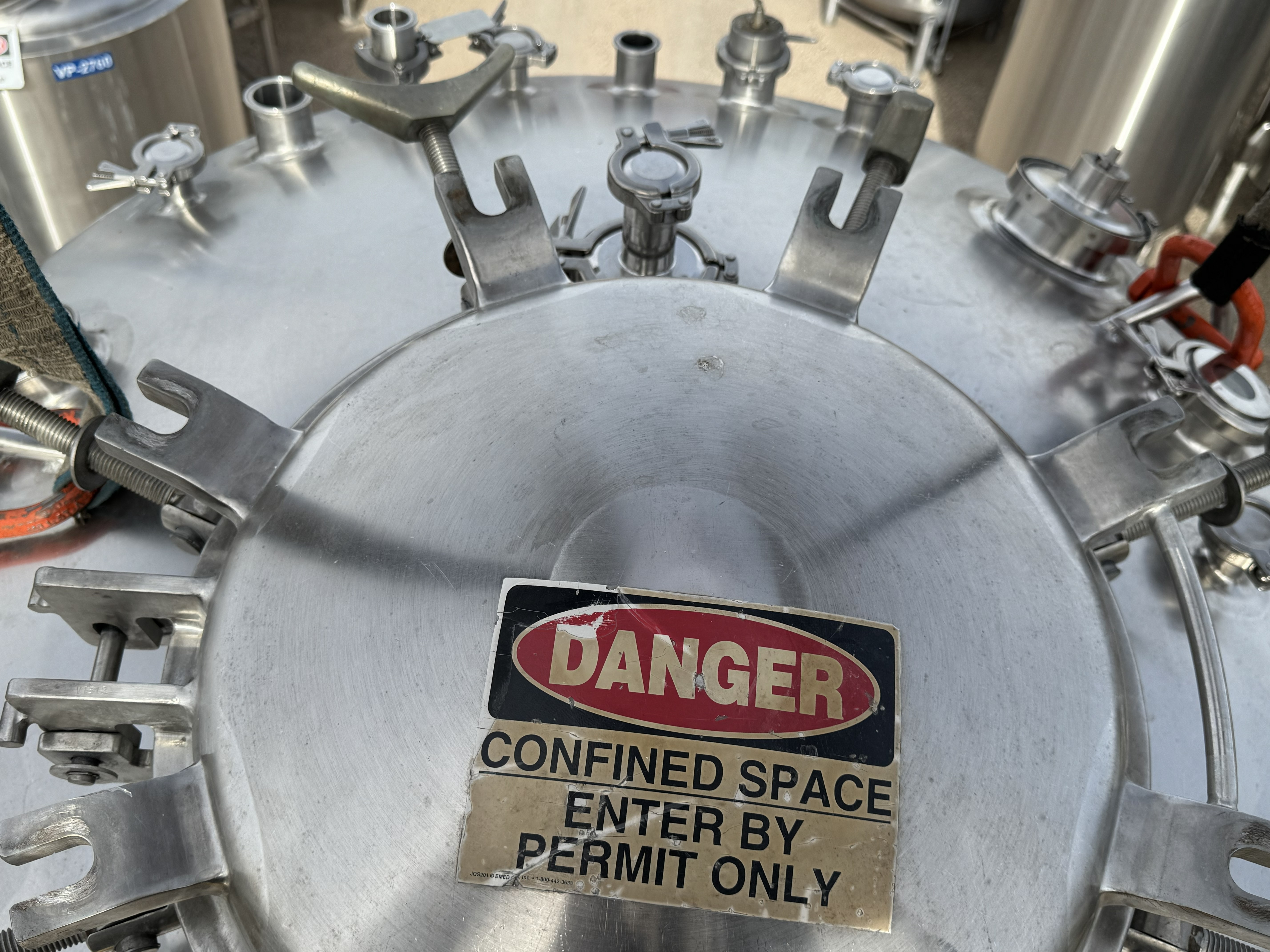 Used 2000 LITERS REACTOR TANK