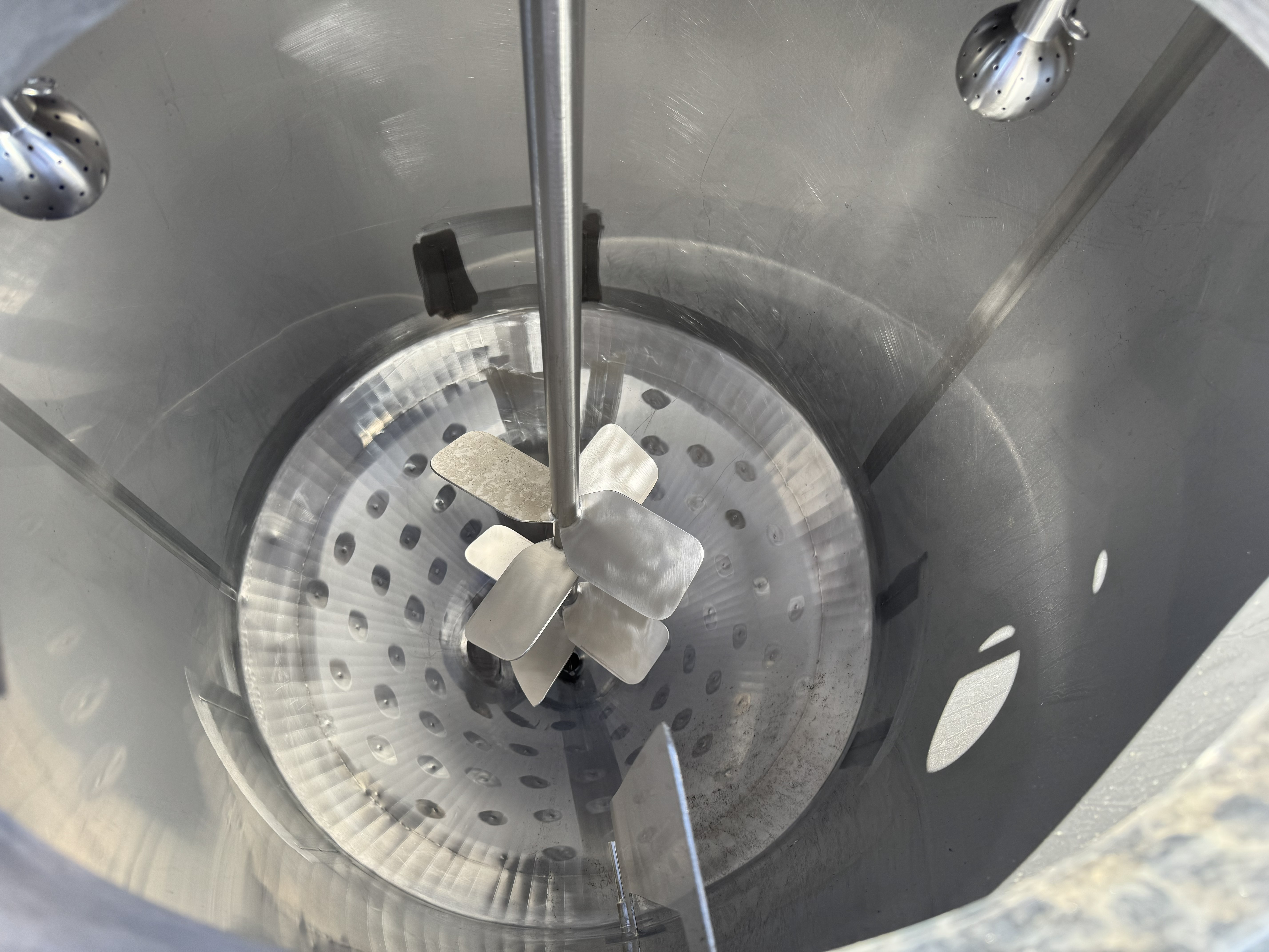 Refurbished 220 Gallon Fermenter Tank