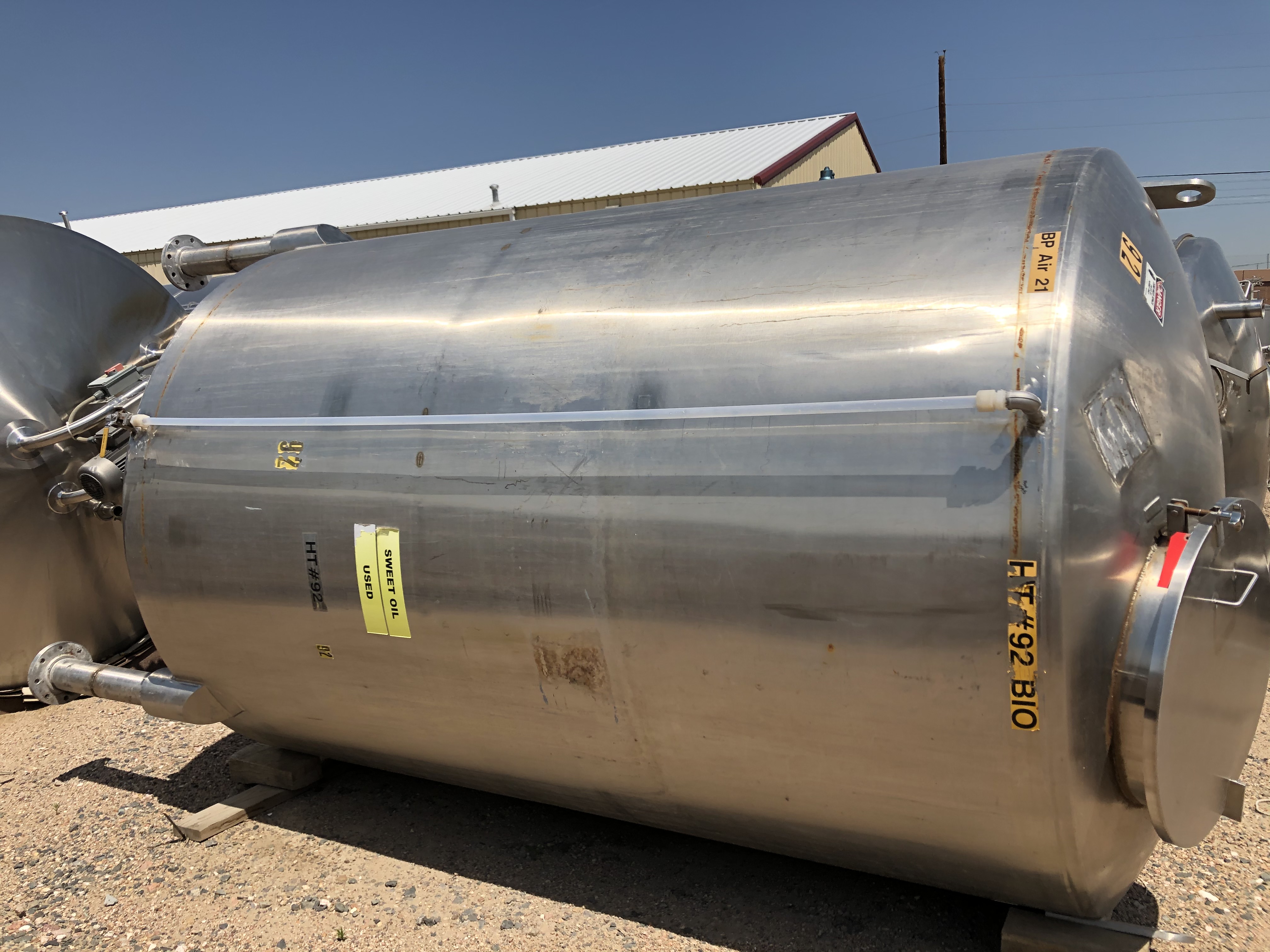 Used 2000 GALLON SINGLE SHELL TANK