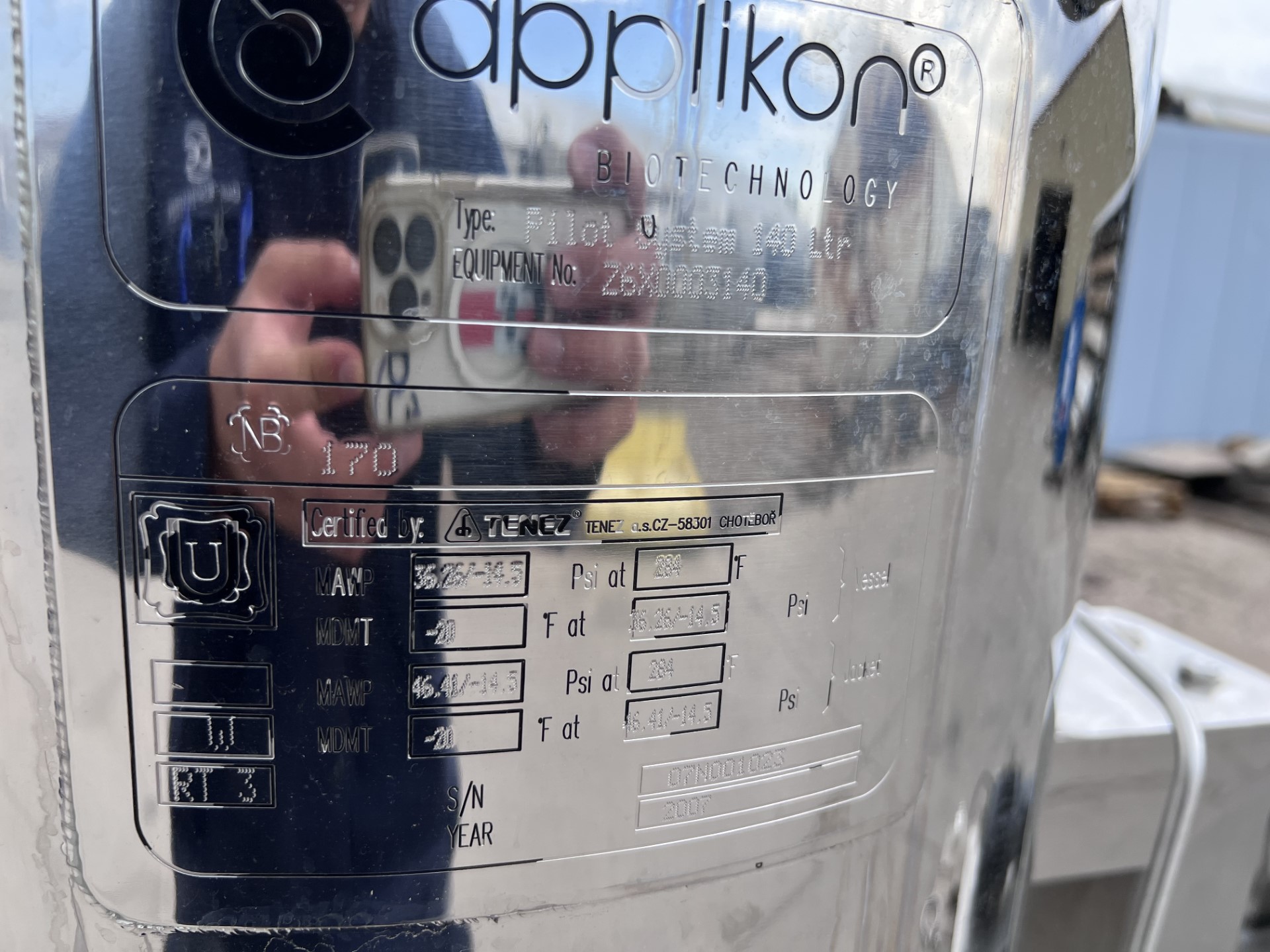 Used 140 LITER BIOREACTOR