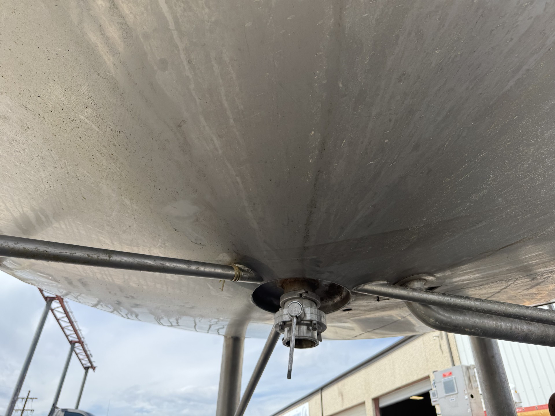 Refurbished 3,000 GALLON PROCESSOR TANK