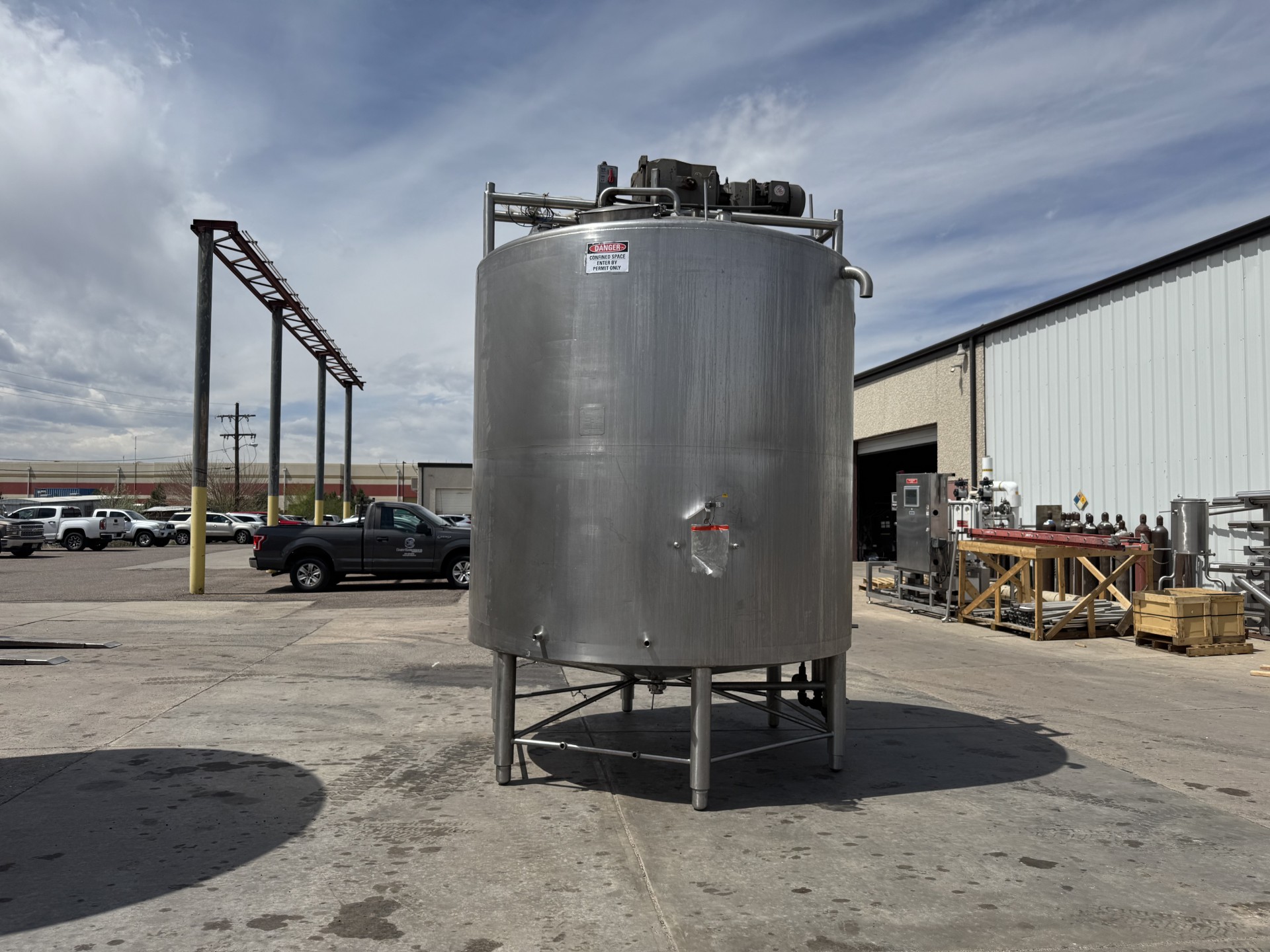 Refurbished 3,000 GALLON PROCESSOR TANK