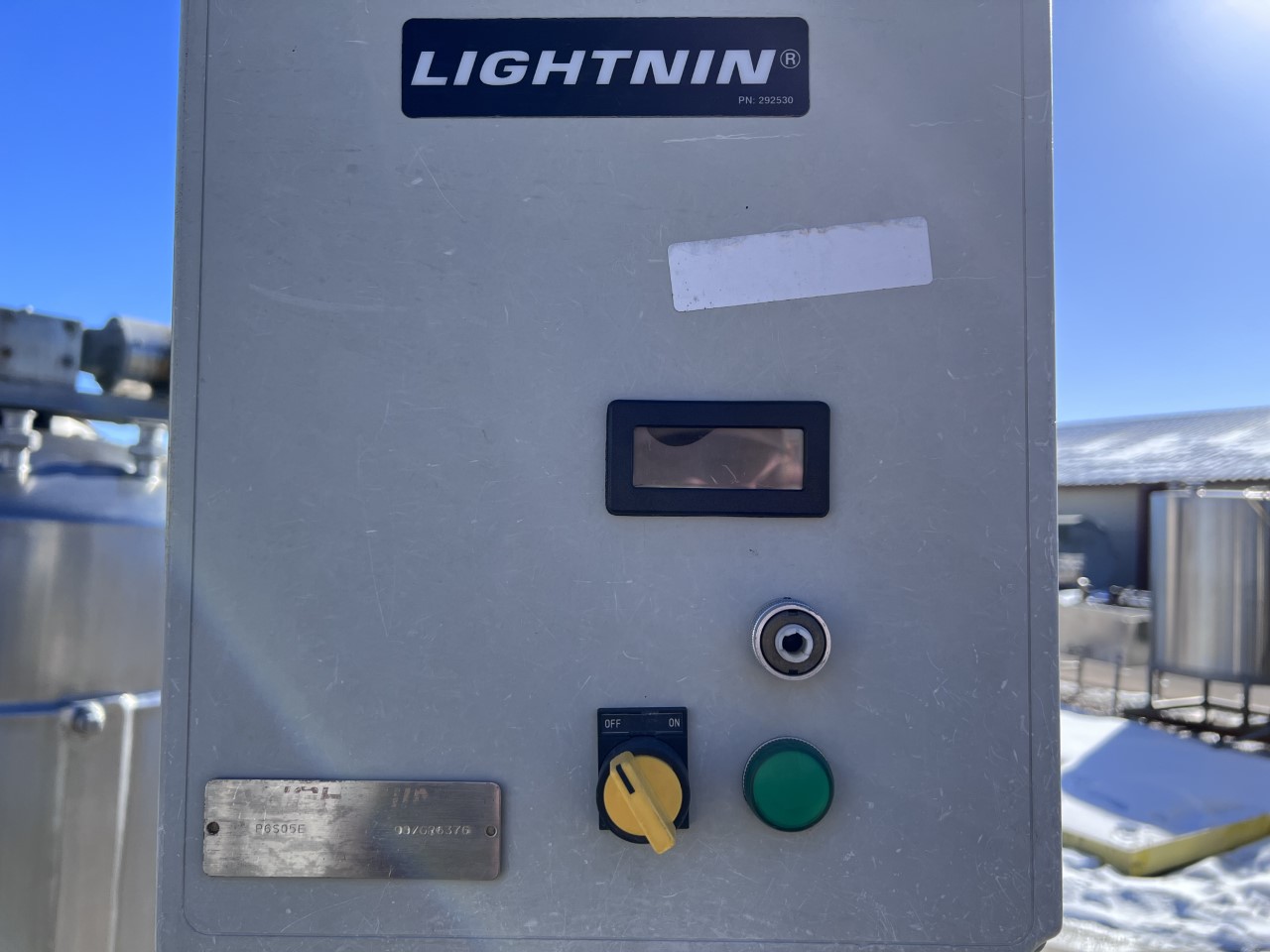 Used 25 GALLON MIX TANK