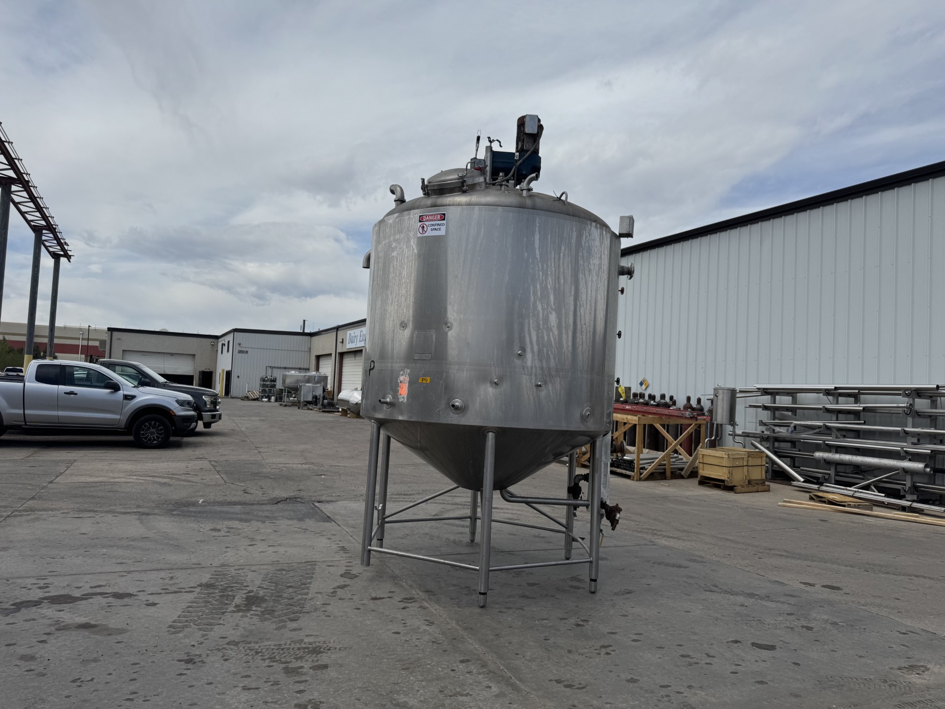 Refurbished 1500 GALLON PROCESSOR TANK