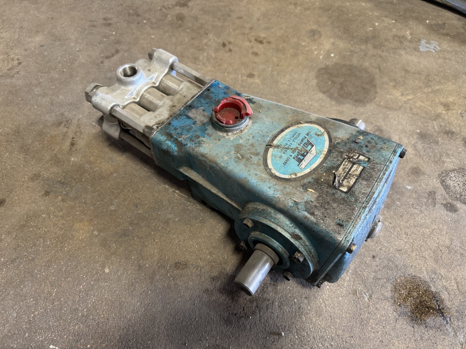 Tested CAT PUMPS 1010 PISTON PUMP