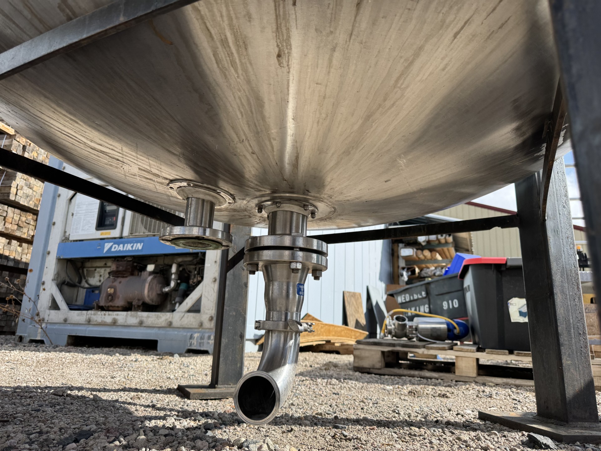 Refurbished 550 GALLON PROCESSOR TANK