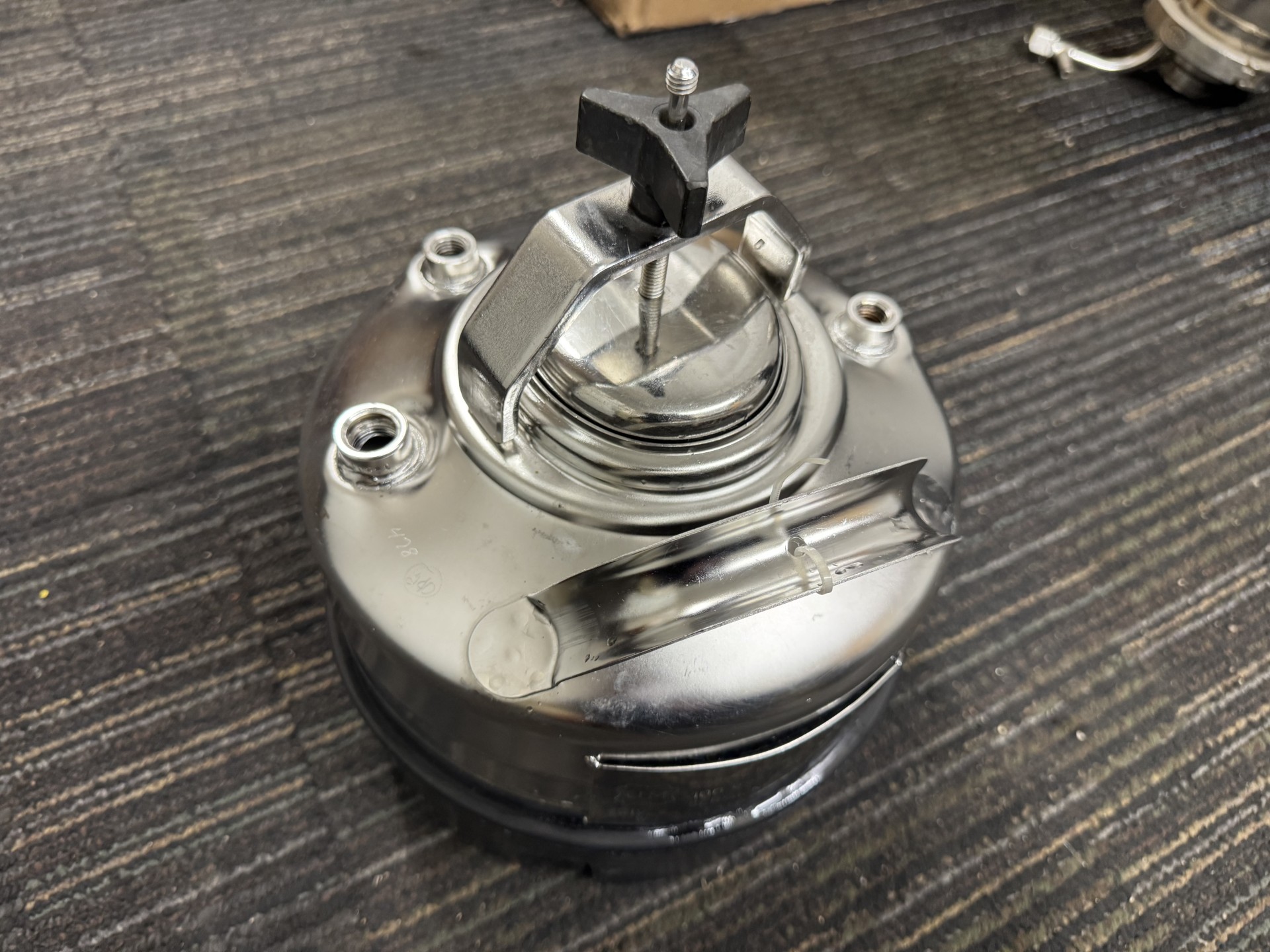 Used 1 GALLON  PRESSURE TANK