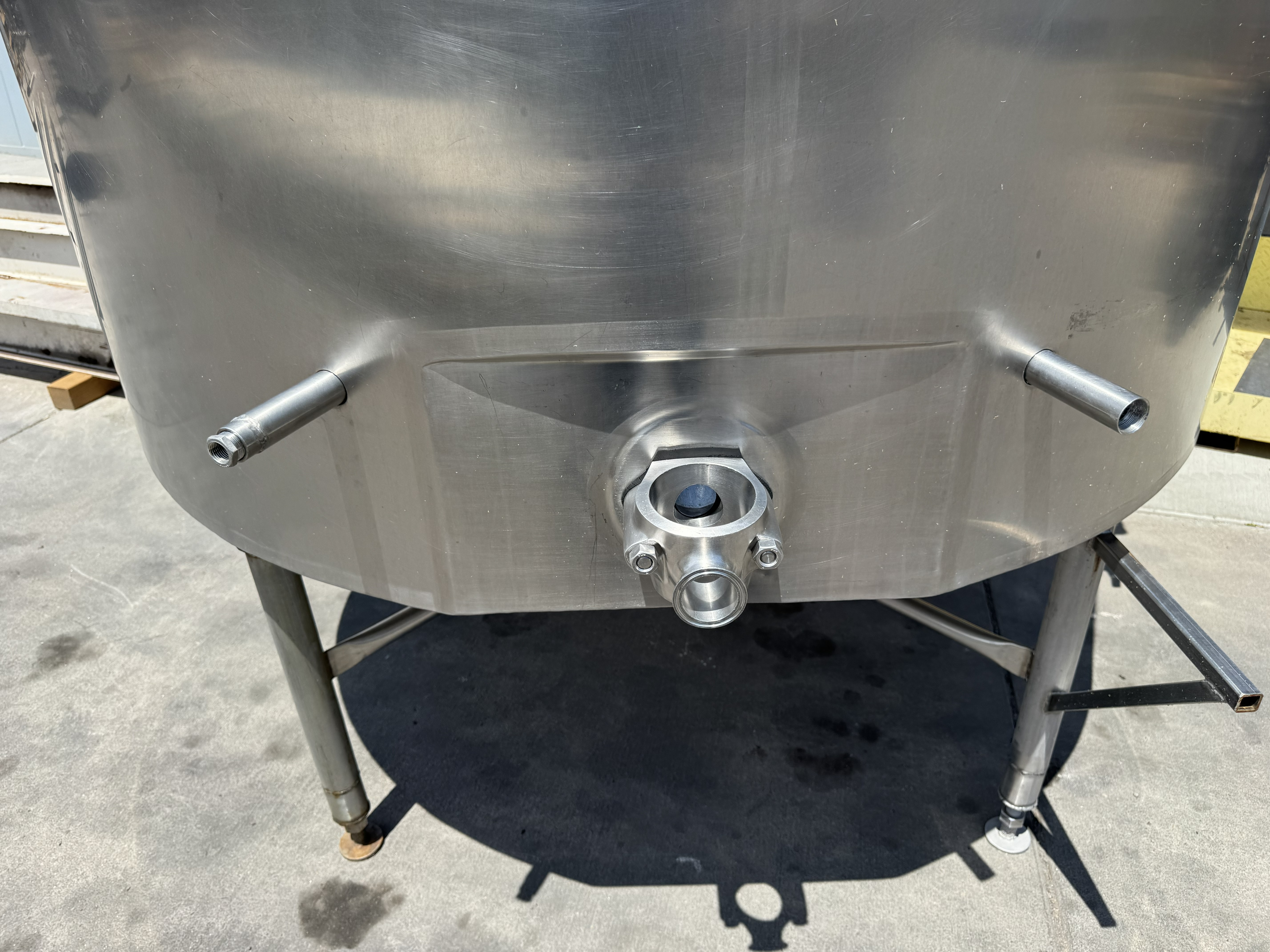 Refurbished 600 GALLON PROCESSOR TANK