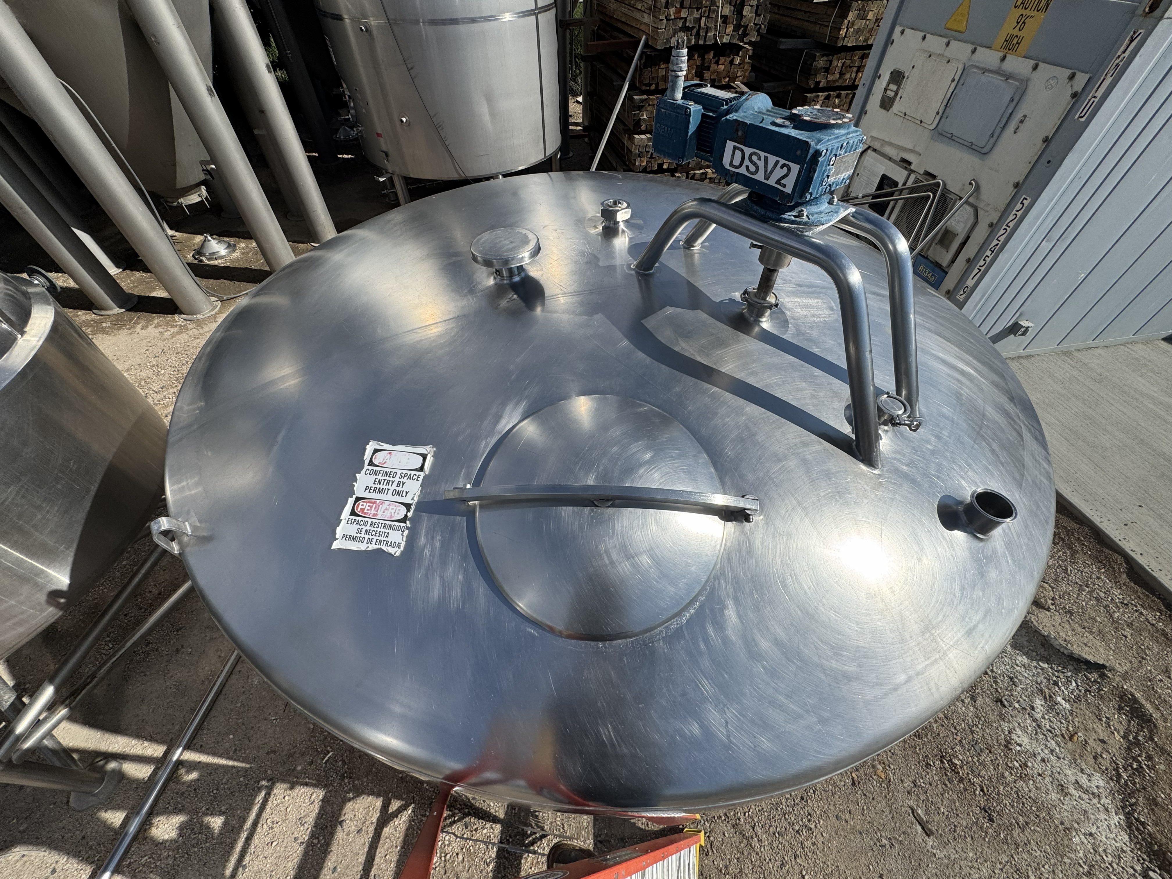Refurbished 2,500 GALLON PASTEURIZER TANK