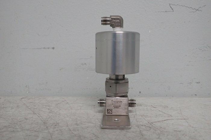 Used Swagelok SS-HBS4-C Nupro Normally Closed Valve