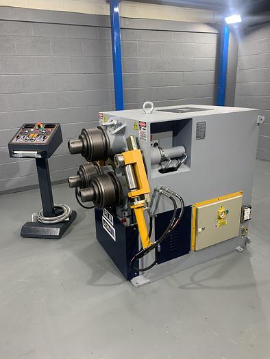 UZMA PKH 80 section roller hydraulic operation