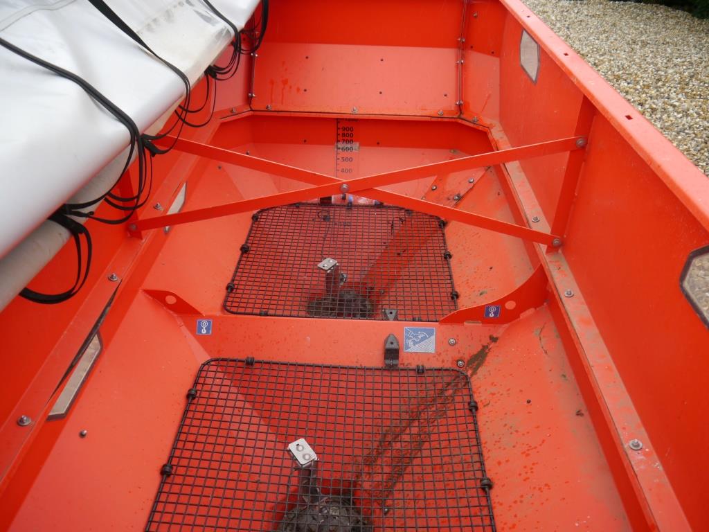 Used Kuhn Axis 40.1 H-EMC Fertiliser Spreader