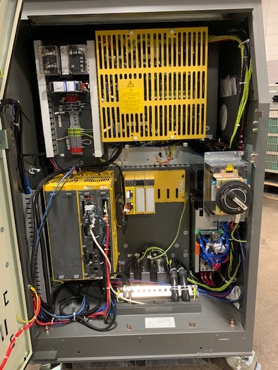 Used 2011 FANUC M900iA/350