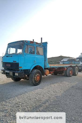 Used 1989 IVECO Turbostar 190-30 6X2 10 tyres flatbed truck