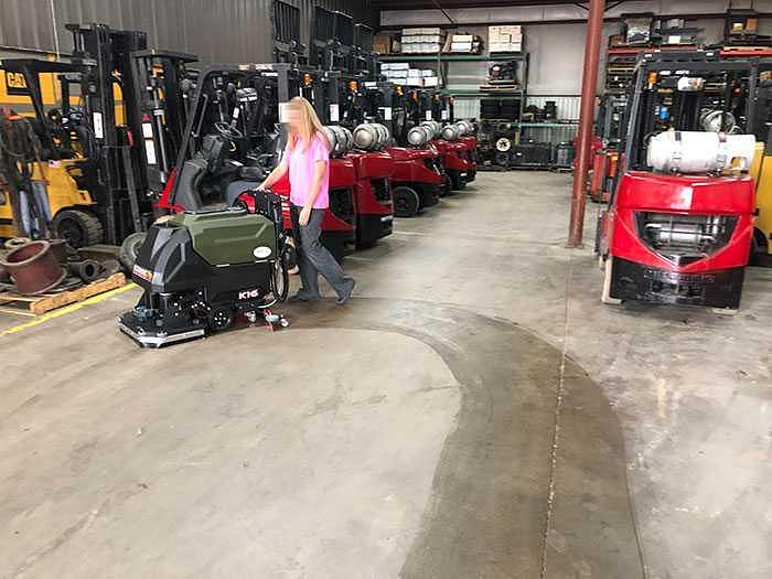 MID-SIZE WALK-BEHIND FLOOR SCRUBBER RENTAL