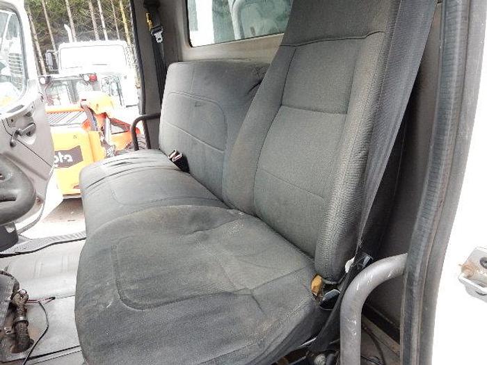 Used 2009 Freightliner M2-106
