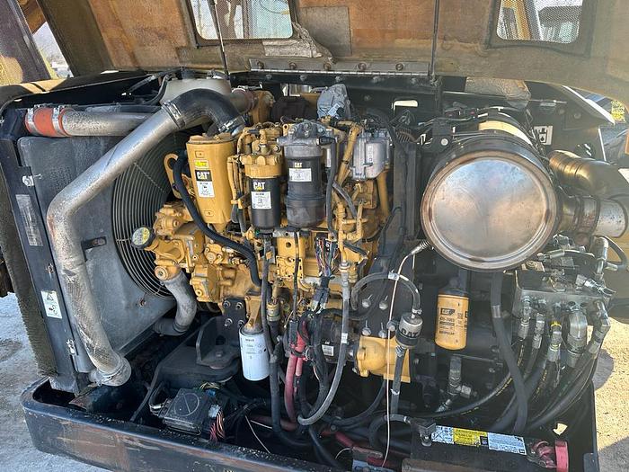 Used 2014 CAT TL1055C TELEHANDLER