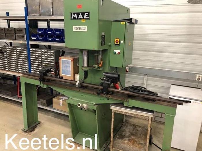 Gebruikt 1996 MAE 16t.