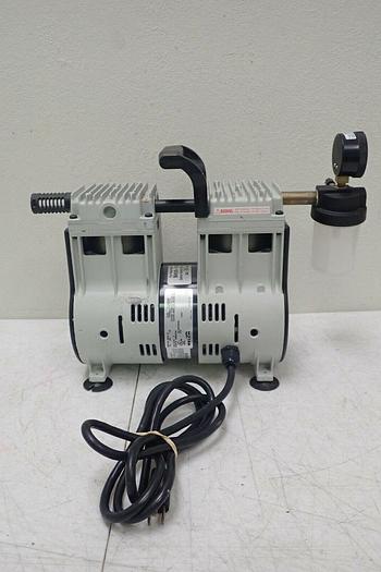 Used Welch 2581B-50 Piston Vacuum Pump, 115V 60Hz 4.0A 155752109805