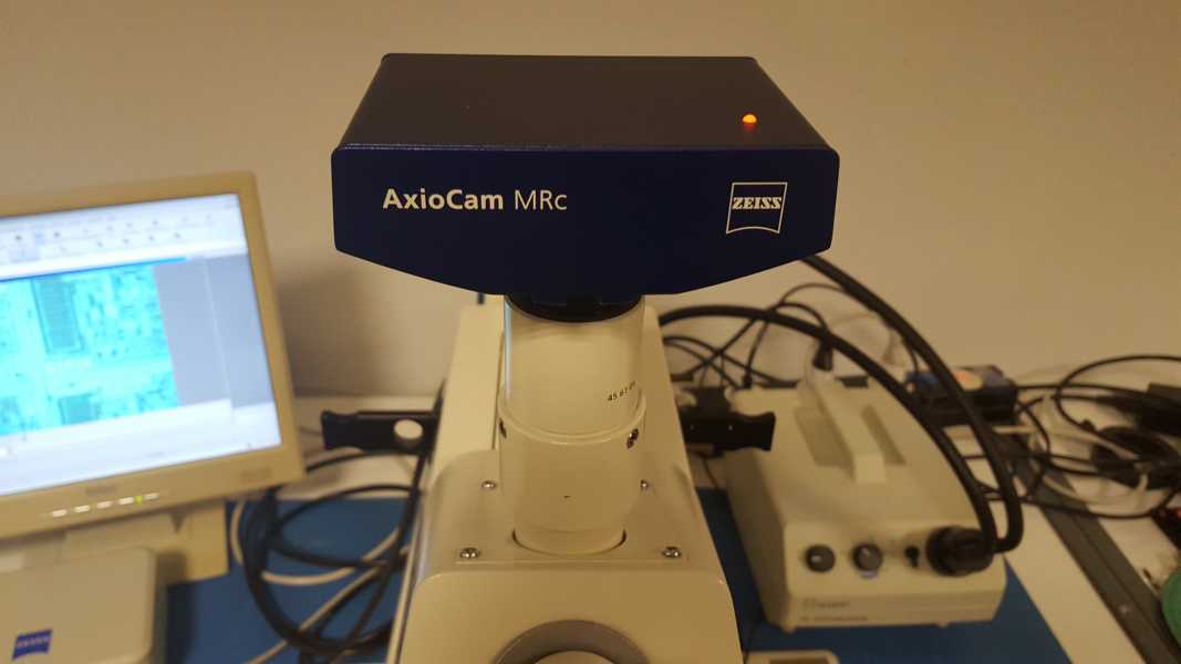 Used Carl Zeiss Axioscope 2 MAT