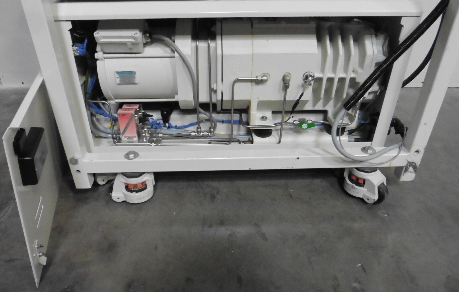 Used Busch Cobra DS 80 Vacuum Pump w/ WY 1250 Booster Pump