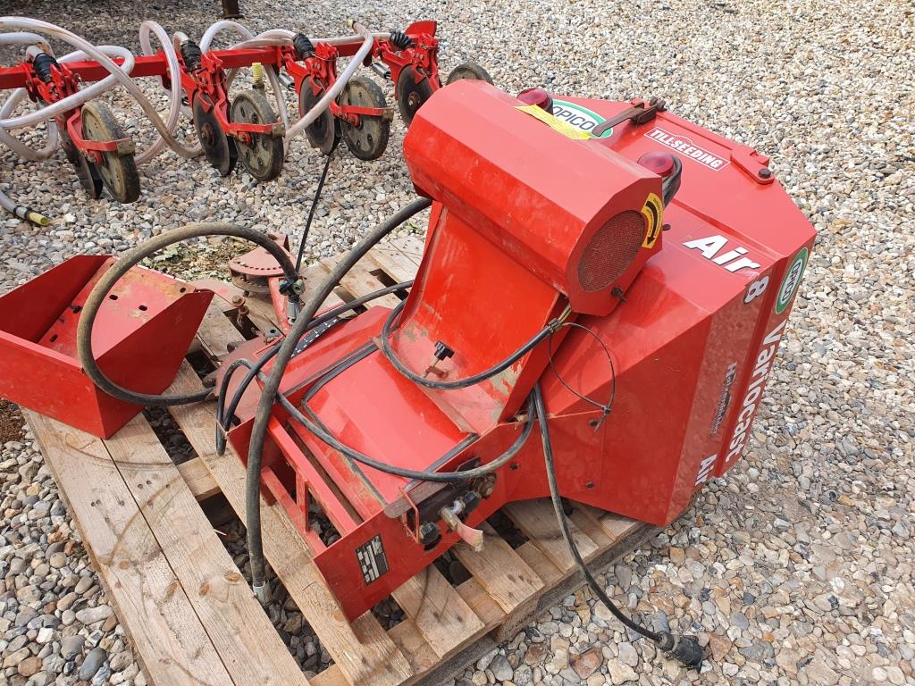 Used Opico Variocast 8 Air Seeder for Sale at LBG Machinery, Ltd.