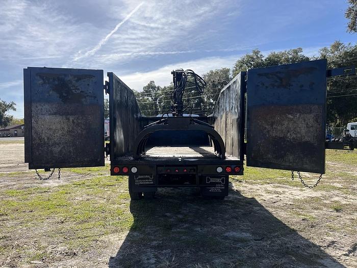 Used 2005 International Durastar 4300 Single-Axle Grapple Truck