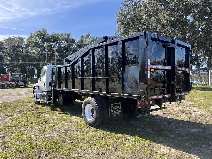 Used 2005 International Durastar 4300 Single-Axle Grapple Truck