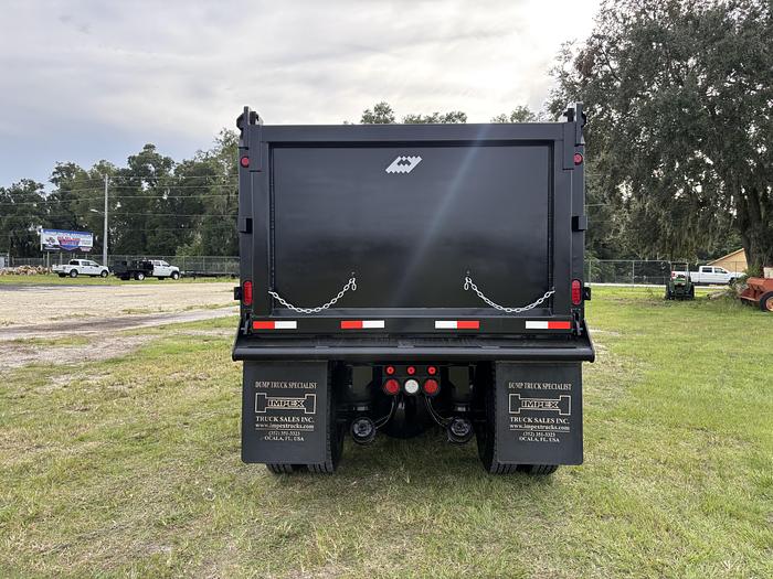 Used 2014 Kenworth T800 Tri-Axle Dump Truck
