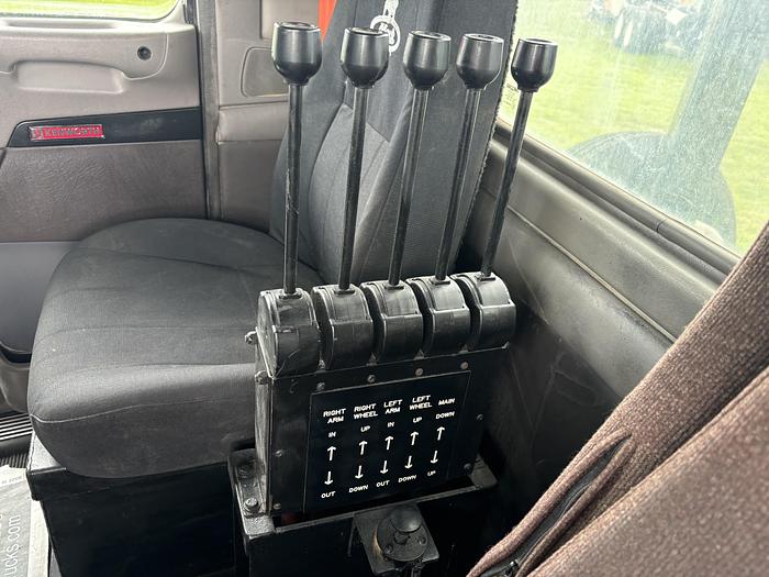 Used 2008 Kenworth T800 Fifth-Wheel Trailer Tipper Truck