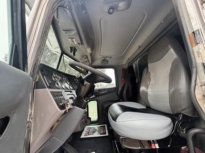 Used 2014 Peterbilt 365 Tri-Axle Dump Truck #5748