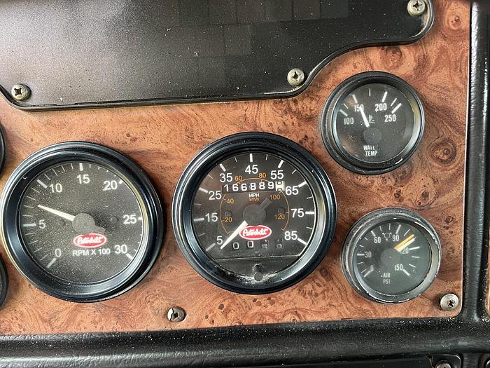 Used 2011 MACK GU173 Granite Tri-Axle Dump Truck #5607