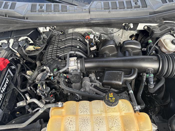 Used 2015 Ford F-350 Super-Duty Flatbed Dump