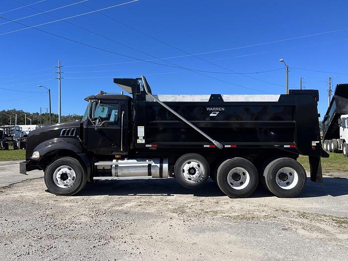 Used 2009 Mack GU813 Tri-Axle Dump Truck #5673