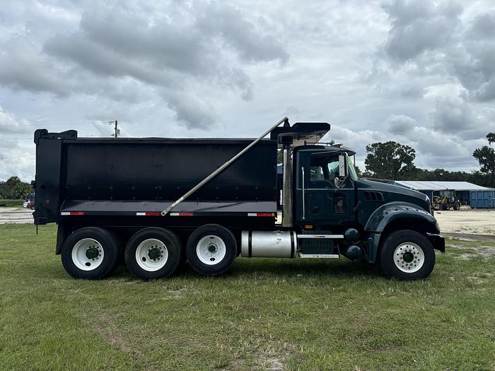 Used 2008 Mack GU713 Tri-Axle Dump Truck