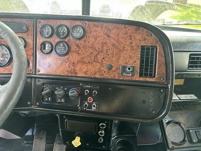 Used 2005 Peterbilt 357 Tri-Axle Dump Truck